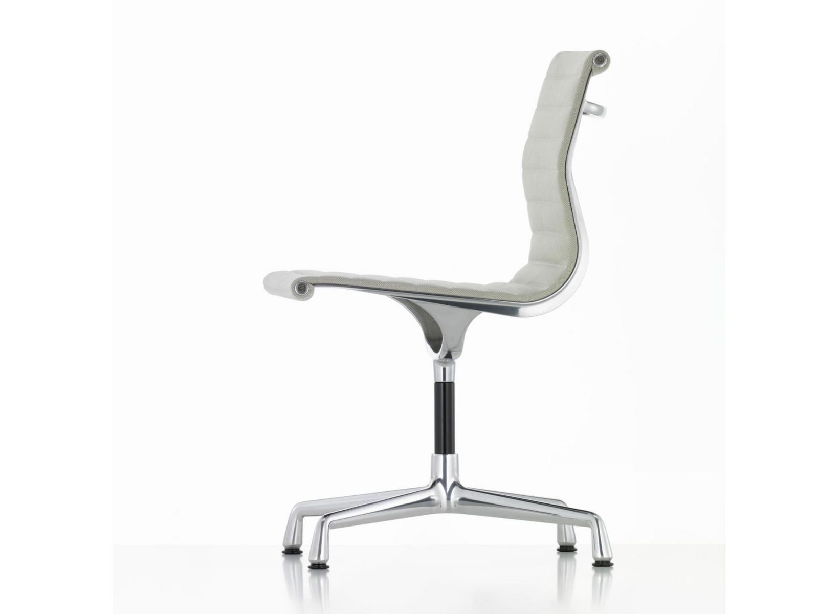 EA 101 Fabric chair with 4-spoke base