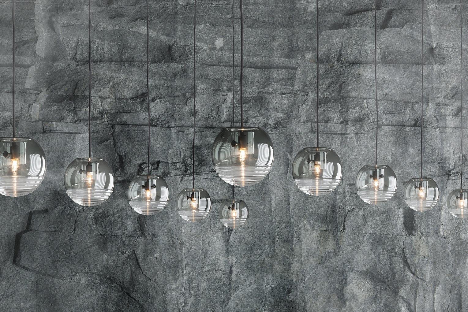 FLASK Glass pendant lamp in a contemporary style