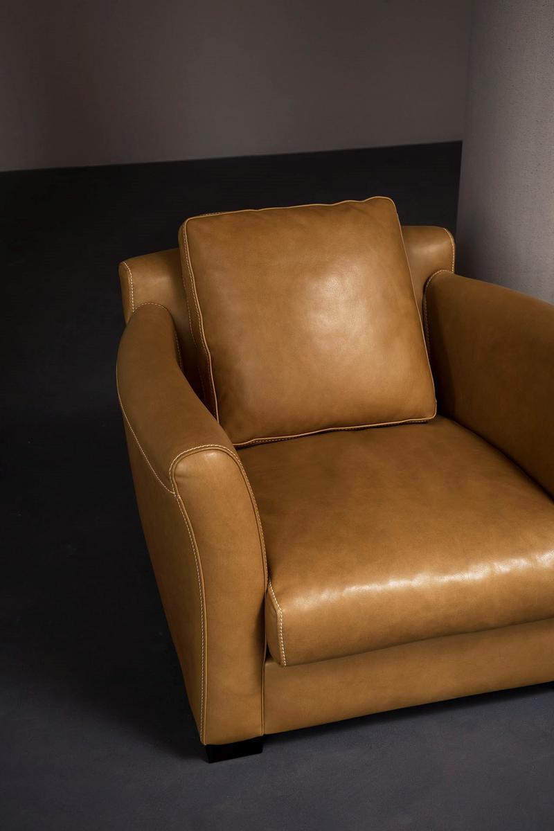 DINER Leather armchair with armrests