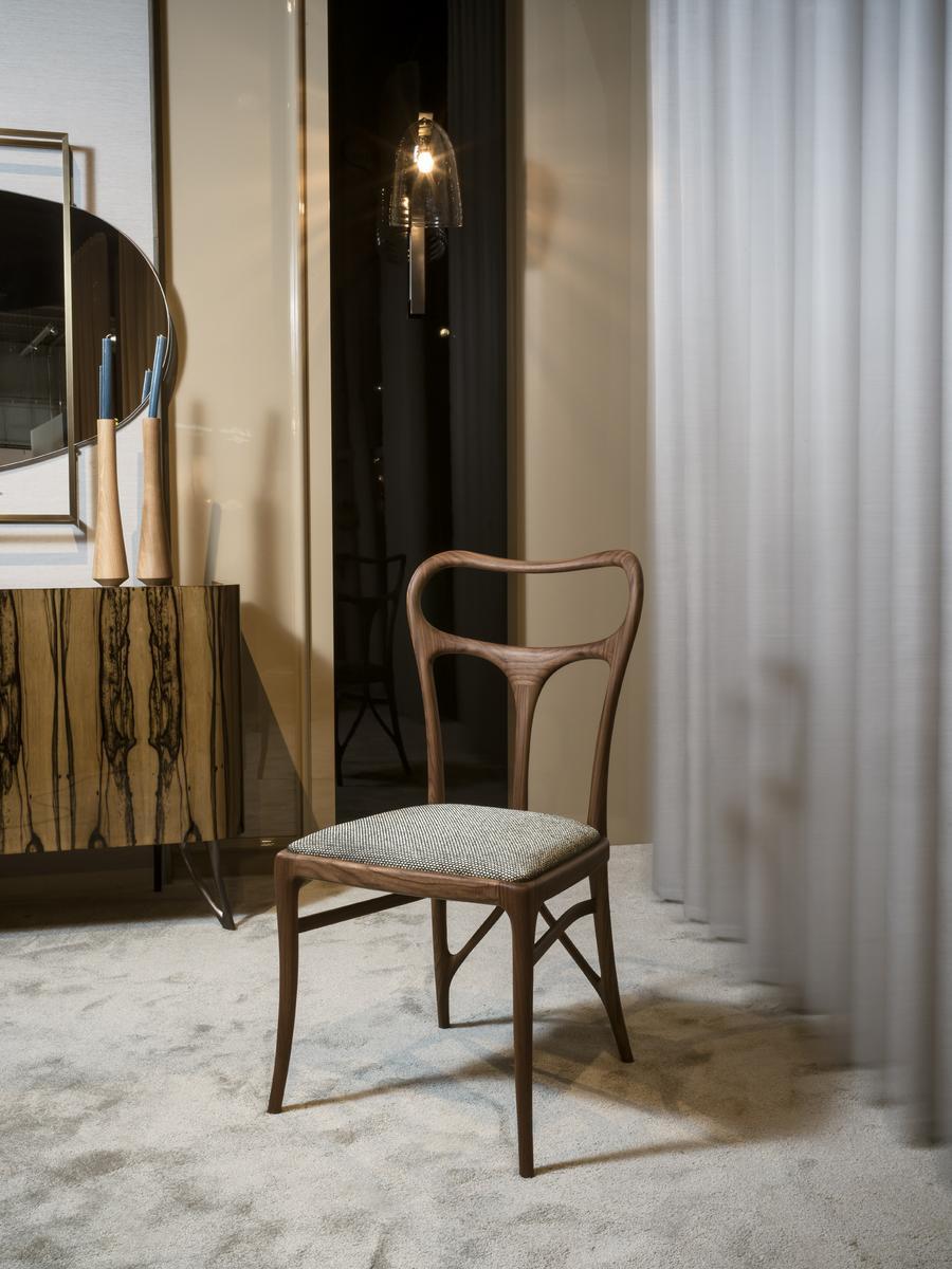 FEBE Walnut chair with integrated cushion