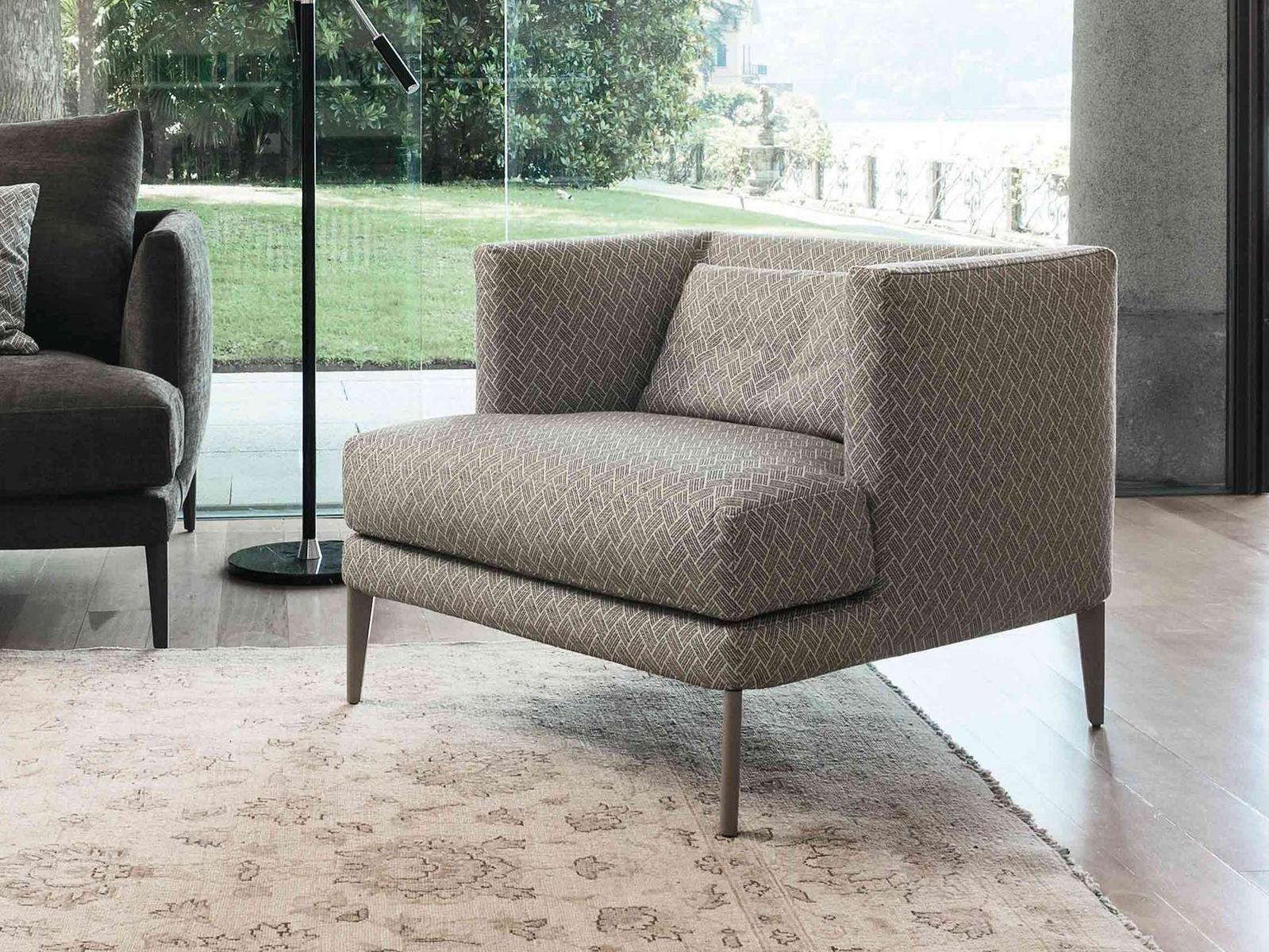 PARAISO Upholstered armchair with removable cover