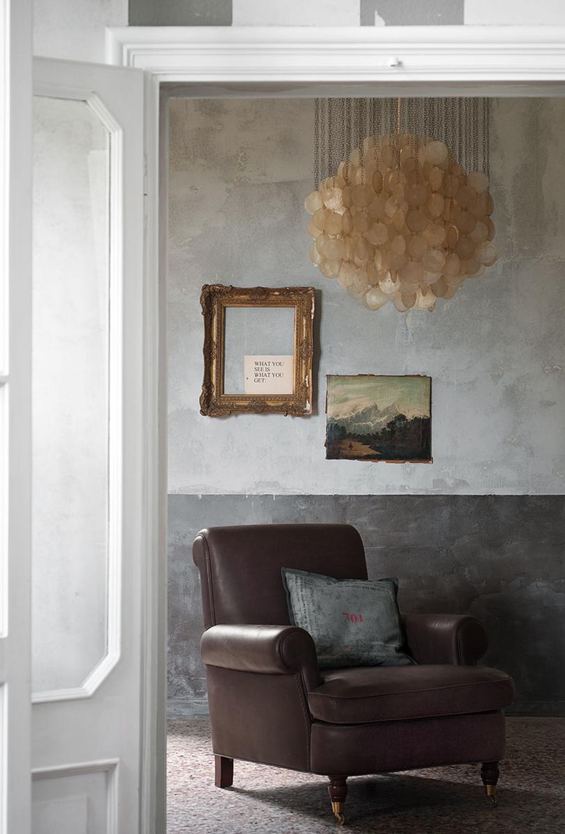 CHARLOTTE Leather armchair with armrests