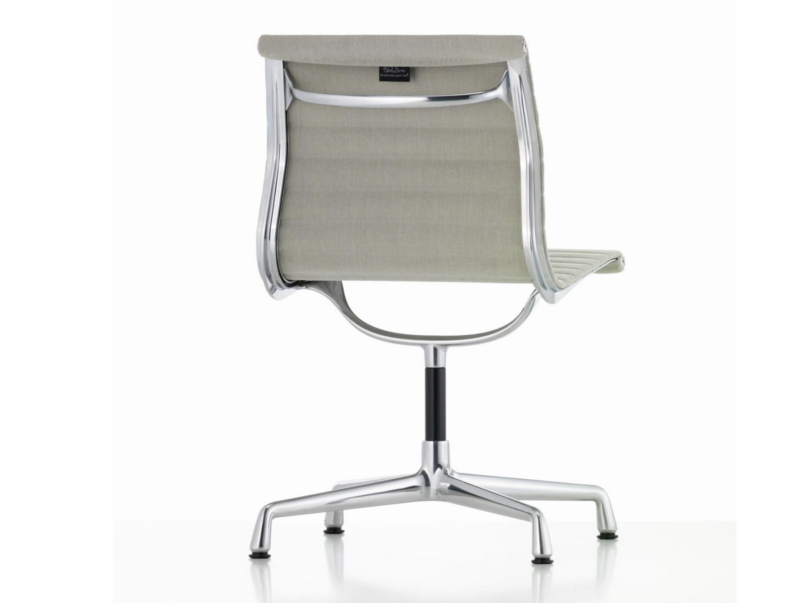 EA 101 Fabric chair with 4-spoke base