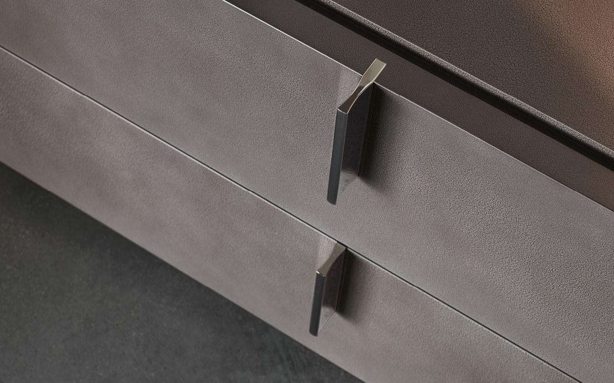 ARI Chest of drawers