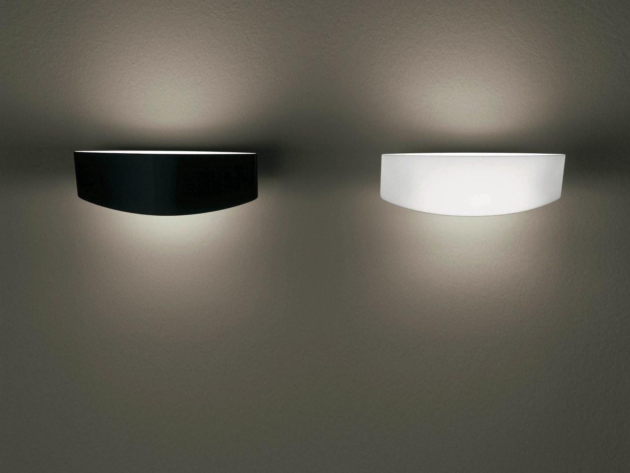 LINK P LED blown glass wall light
