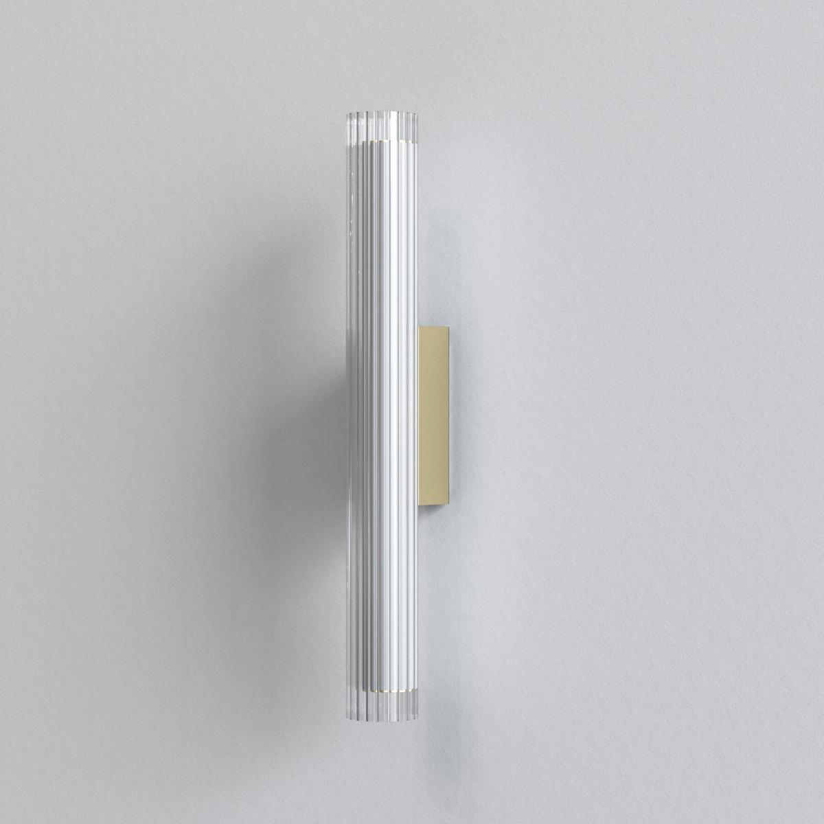 IO 665 LED glass wall light