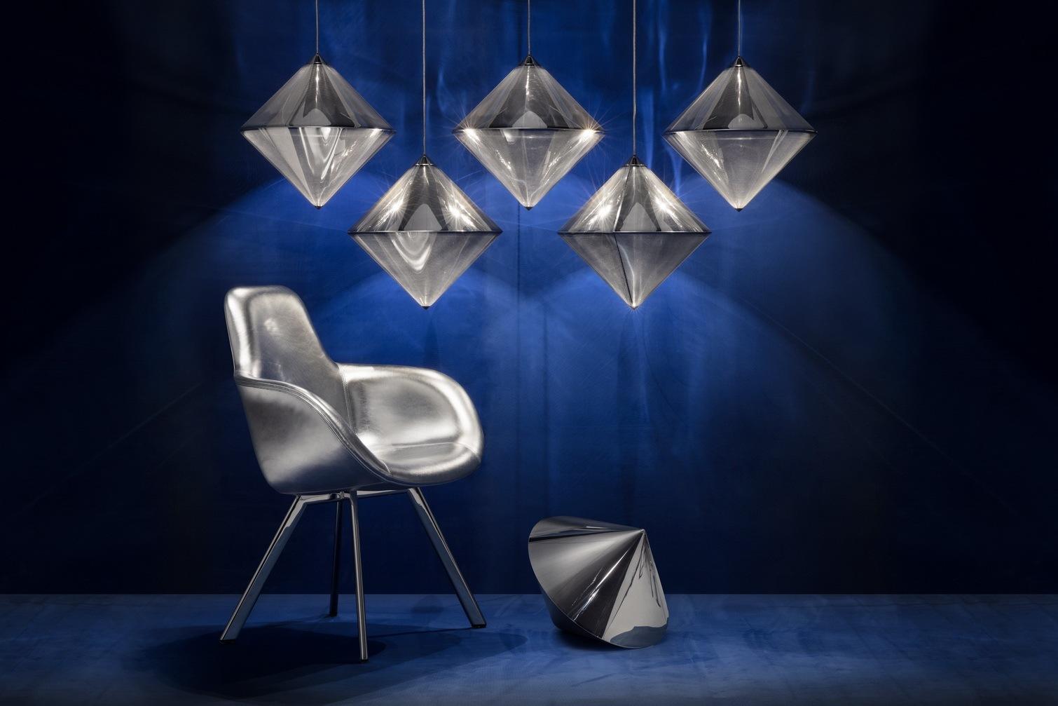 TOP Metal pendant lamp with dimmer in a contemporary style