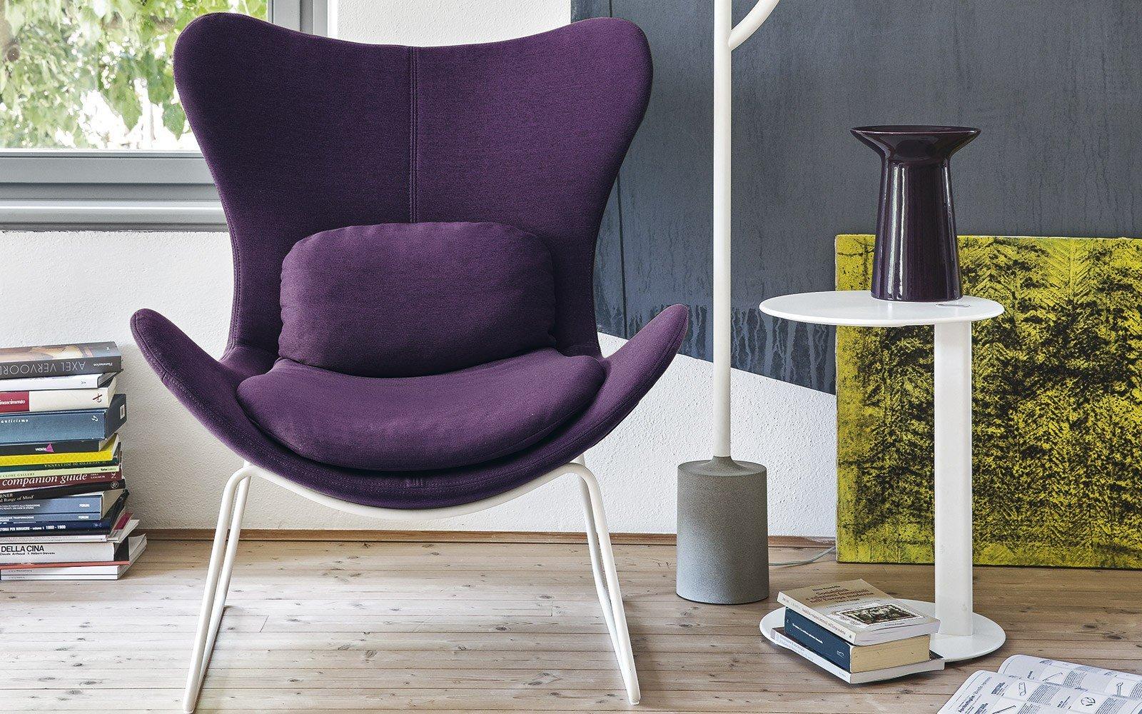 LAZY Wing sled base armchair