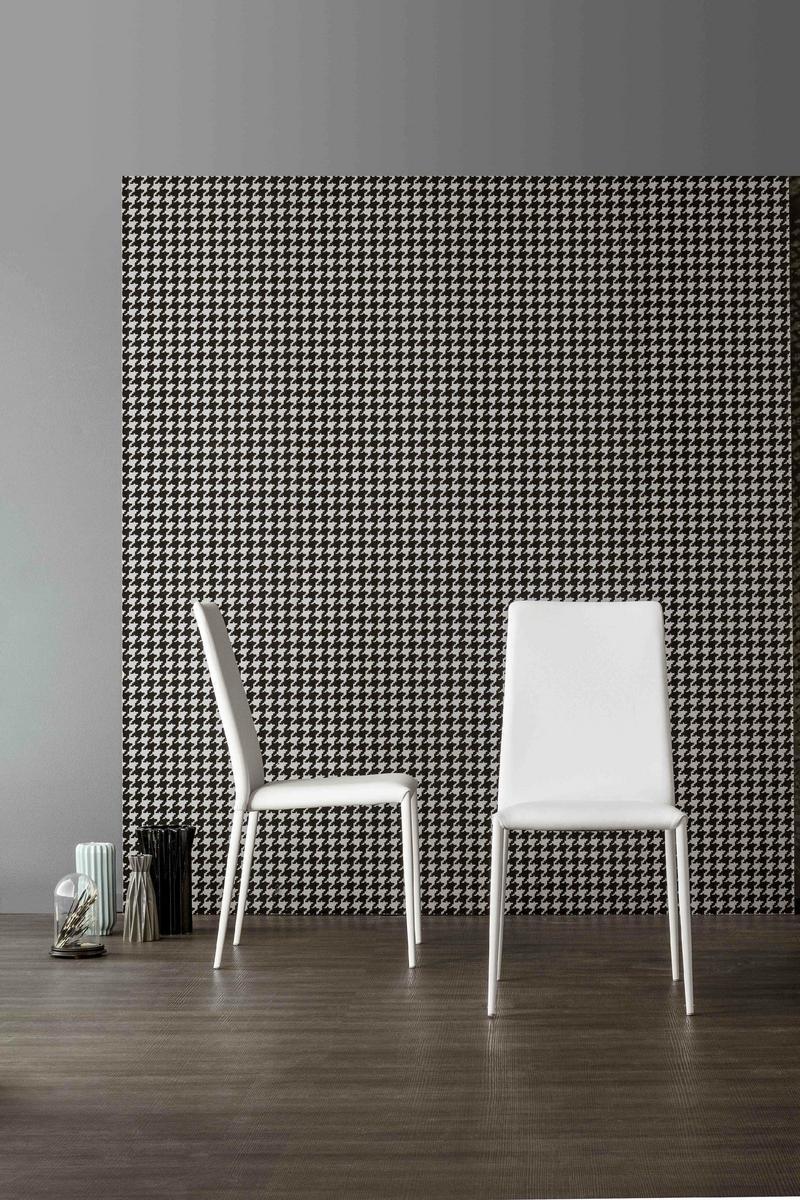 ERAL Upholstered high-back chair