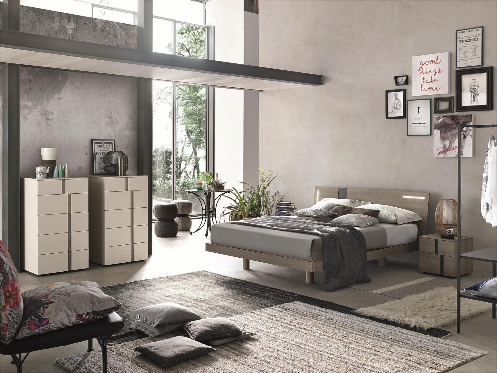 ATHENA Wooden chest of drawers with integrated handles