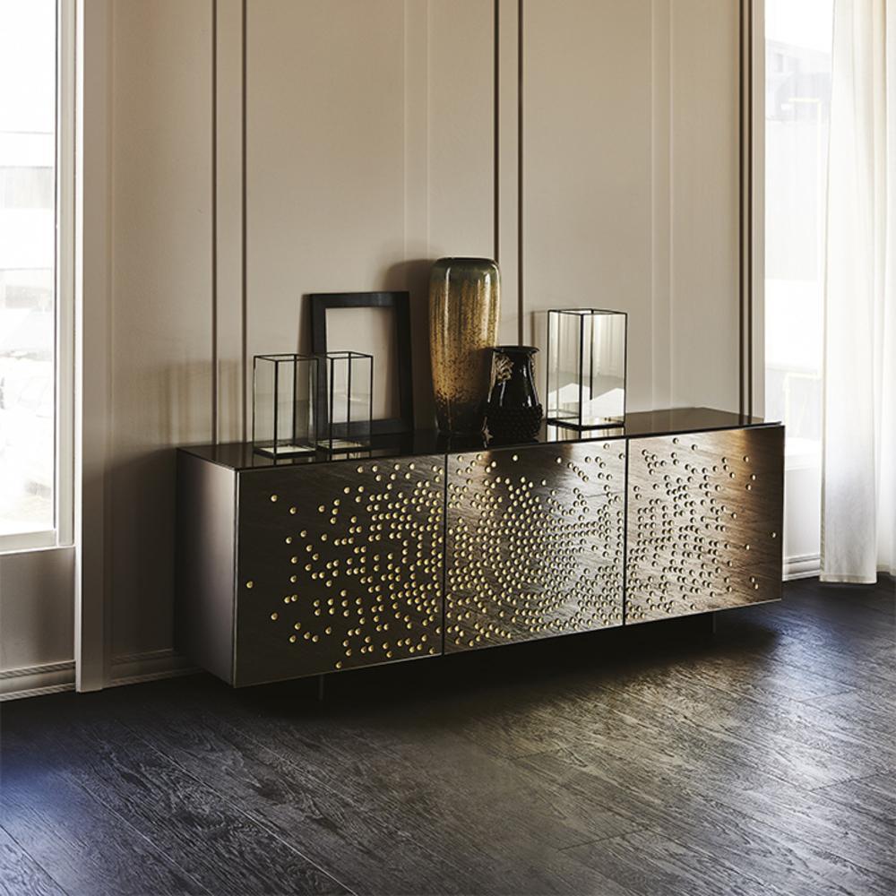 VOYAGER Veneer sideboard with doors