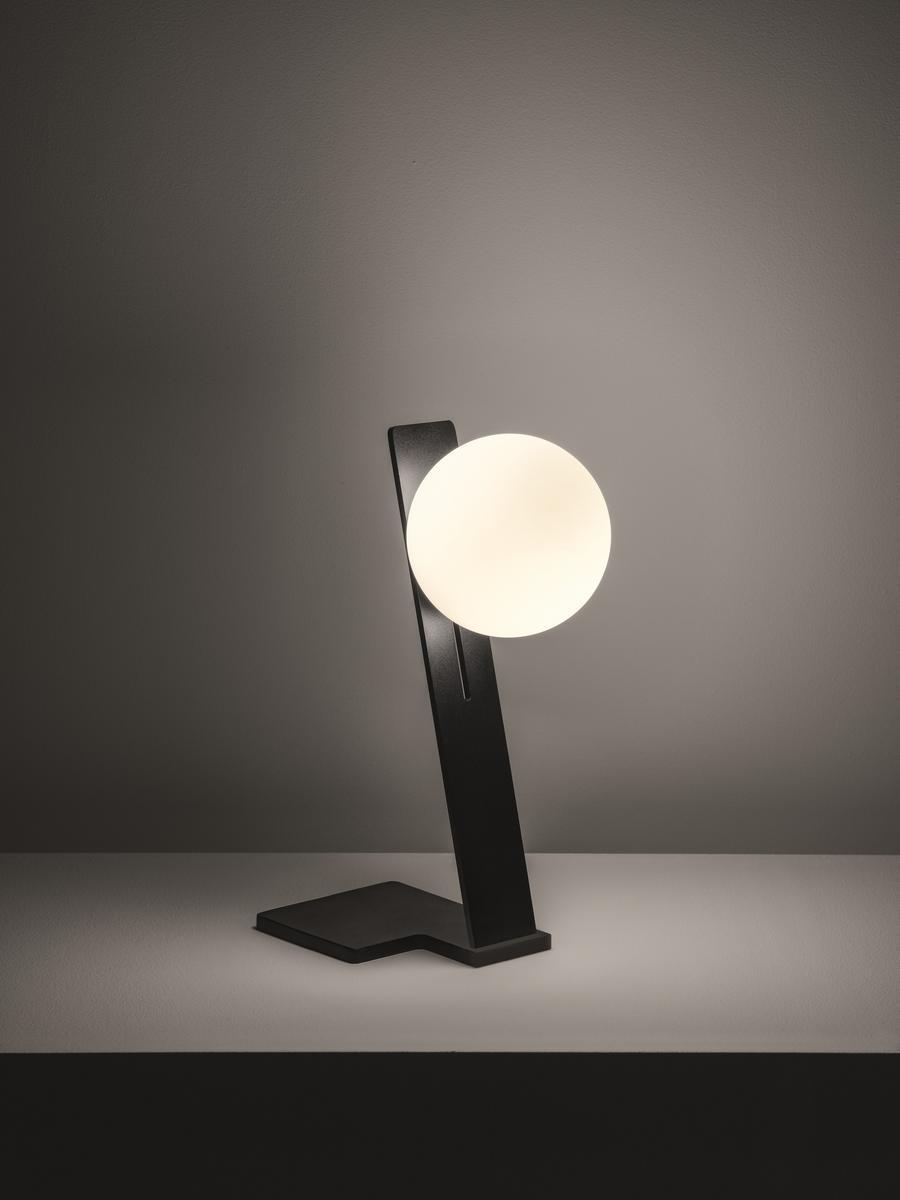 SUSPENSE LED indirect light painted metal table lamp