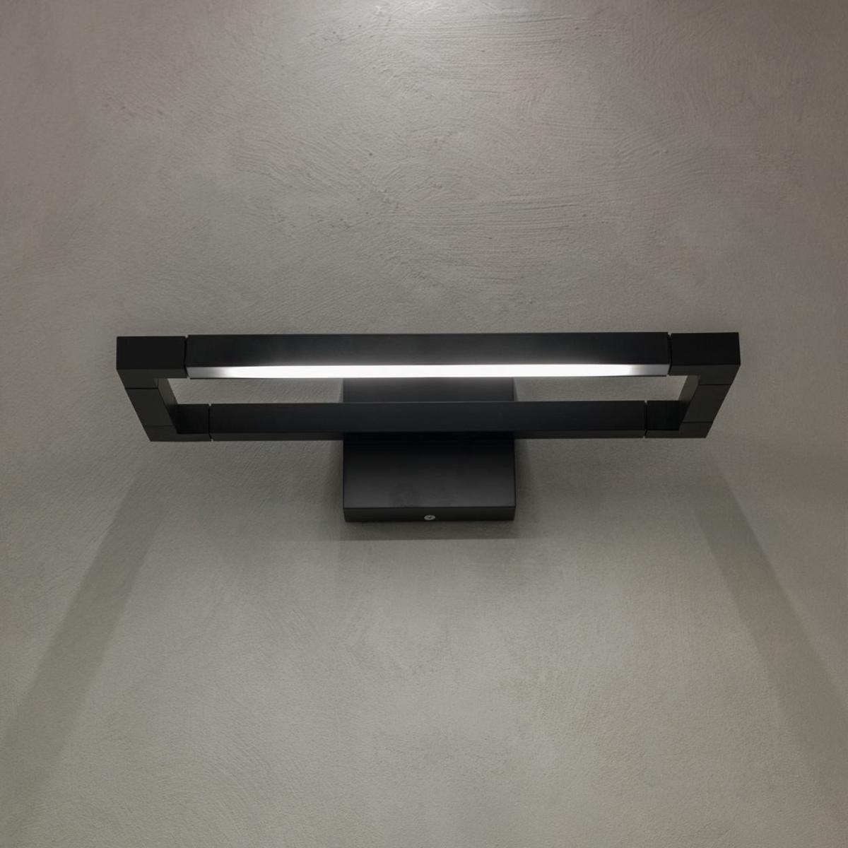 SPIGOLO LED adjustable extruded aluminium wall lamp