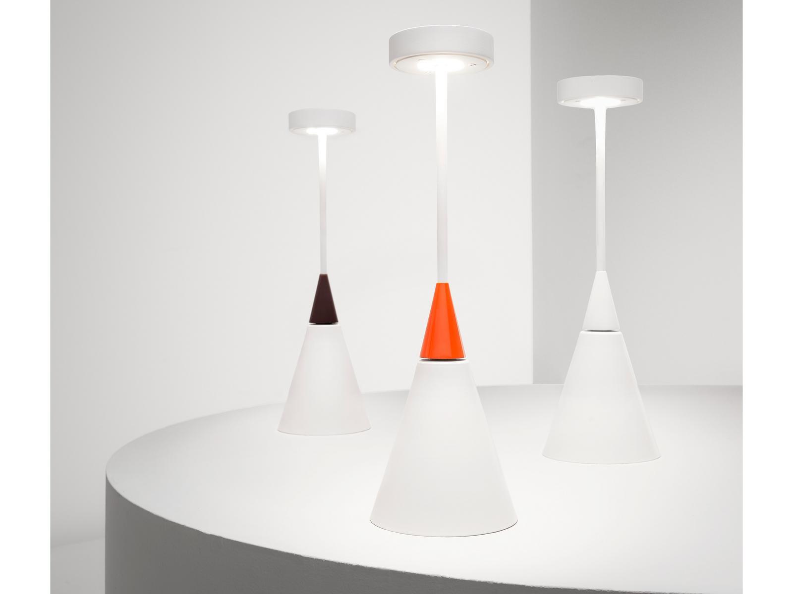 FENEX LED cordless iron table lamp