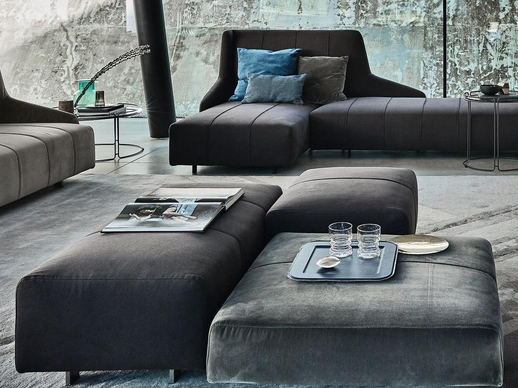 FLUID Upholstered fabric pouf