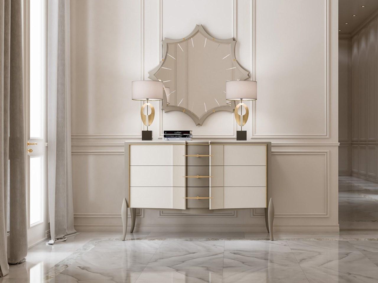 PR.118 Chest of drawers in wood with decoration on the drawers