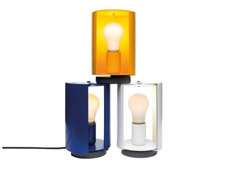 PIVOTANTE À POSER Adjustable table lamp