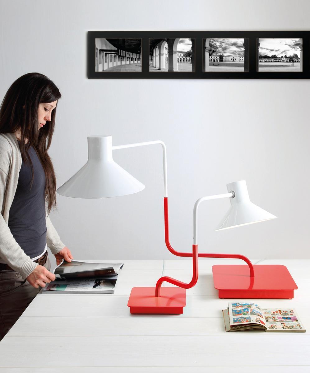 SISTER LED adjustable iron table lamp