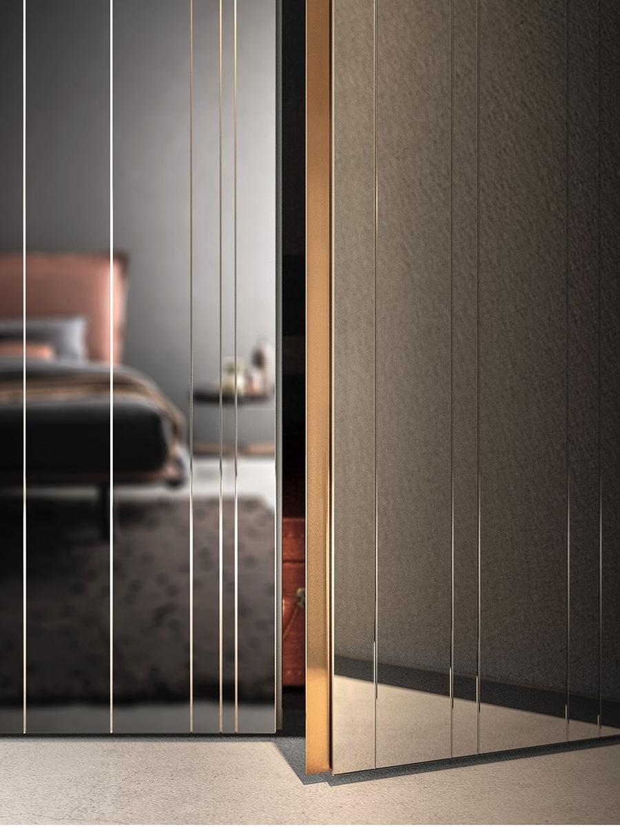 RAGGIO Lacquered wood and glass wardrobe