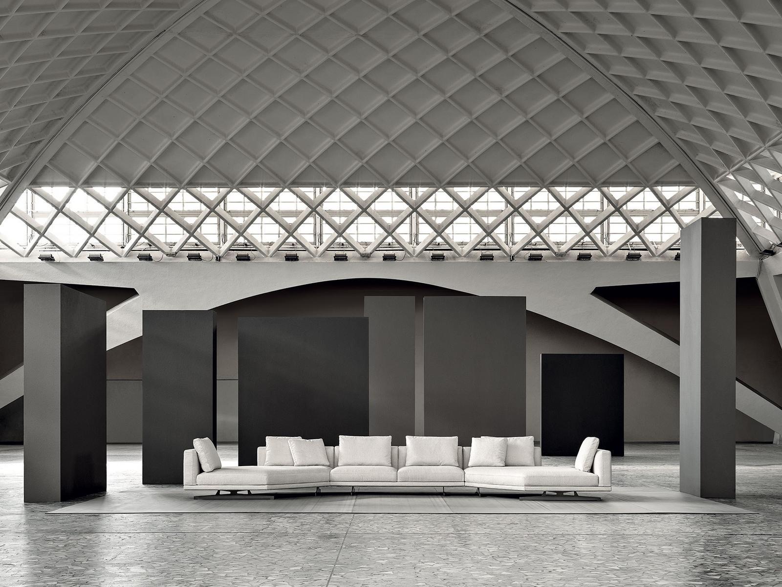 HORIZON Modular fabric sofa with chaise longue