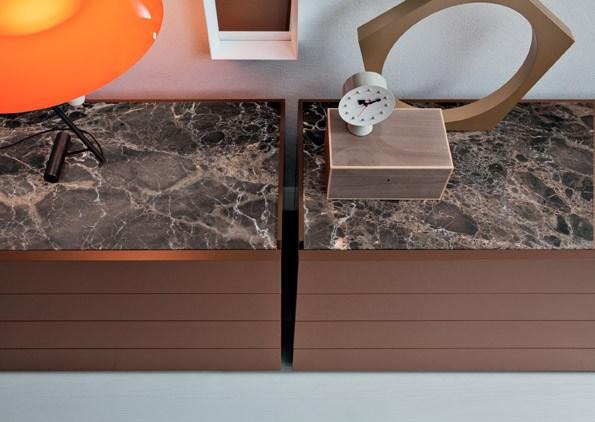 606 Wooden chest of drawers