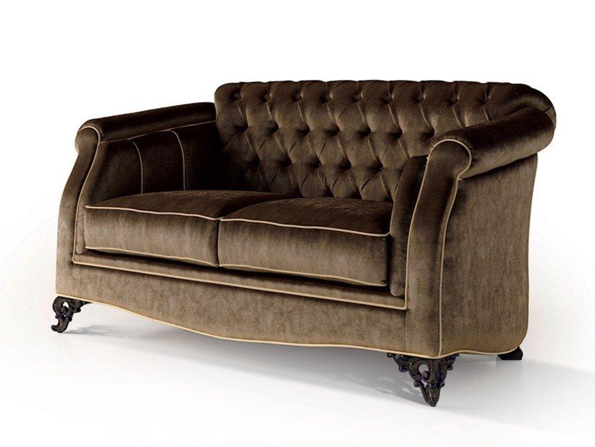 6236 - 6239 Tufted velvet sofa