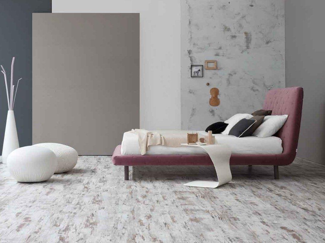 JOE Upholstered bed