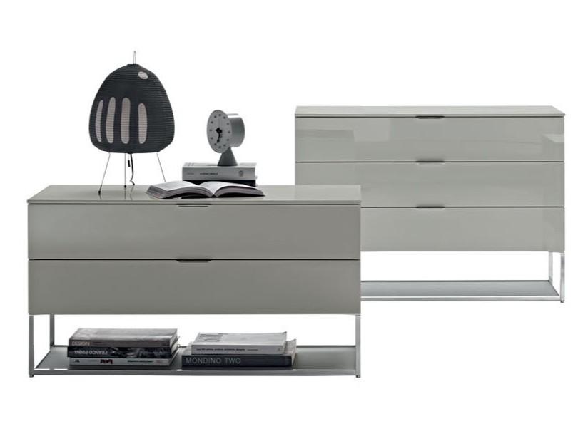 909 Chest of drawers
