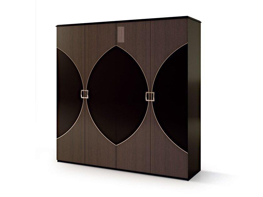 7026 Wooden wardrobe