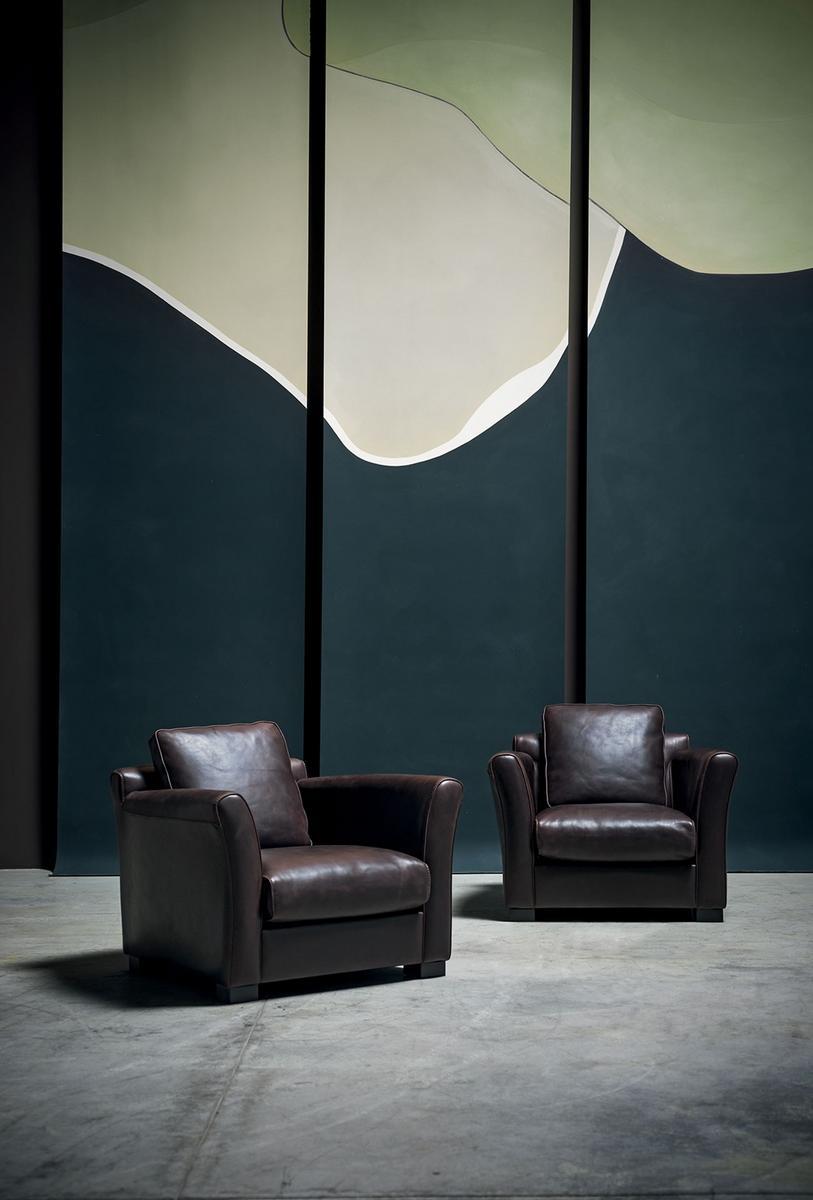 DINER Leather armchair with armrests