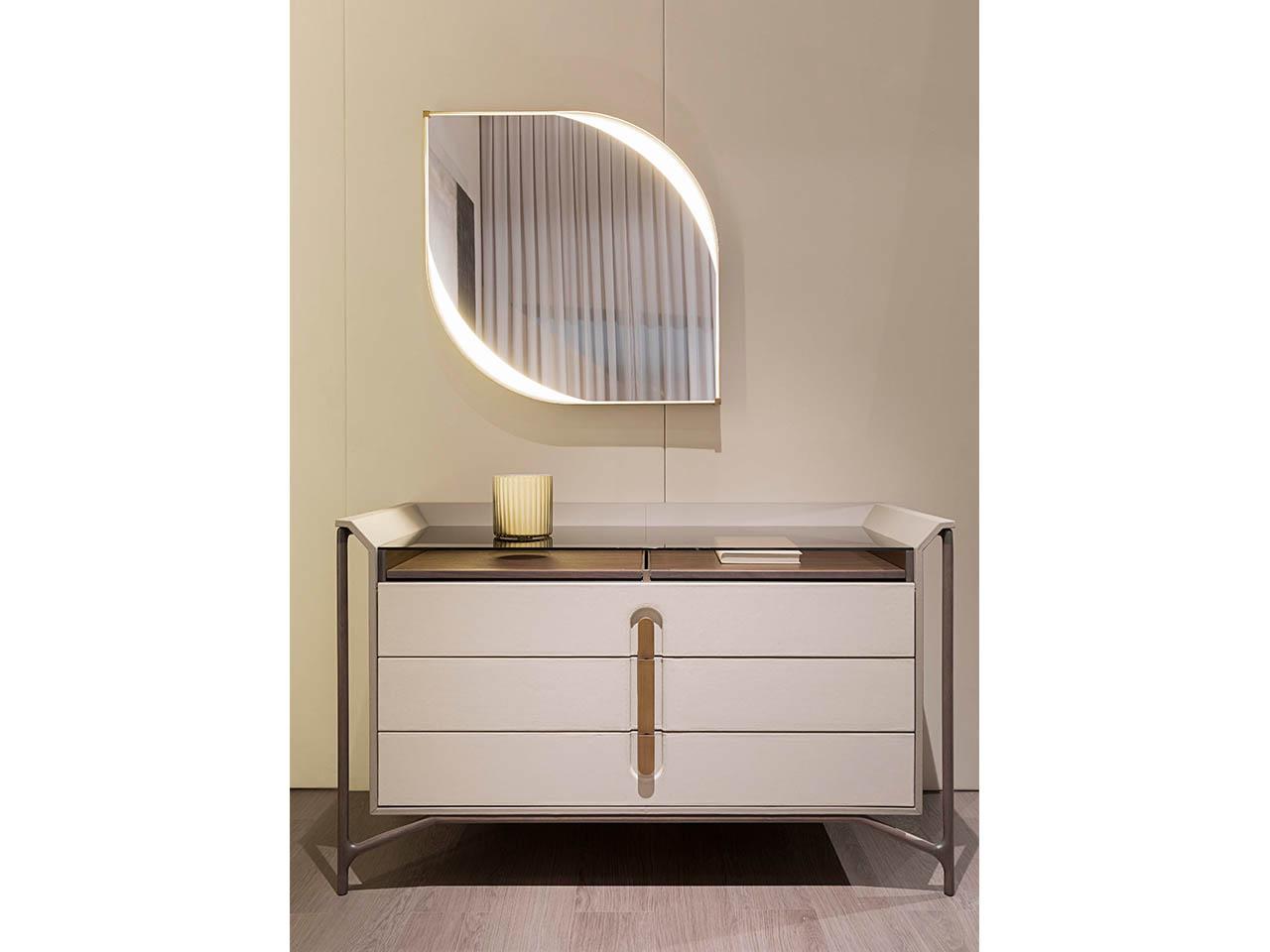 VINE Leather chest of drawers with integrated handles