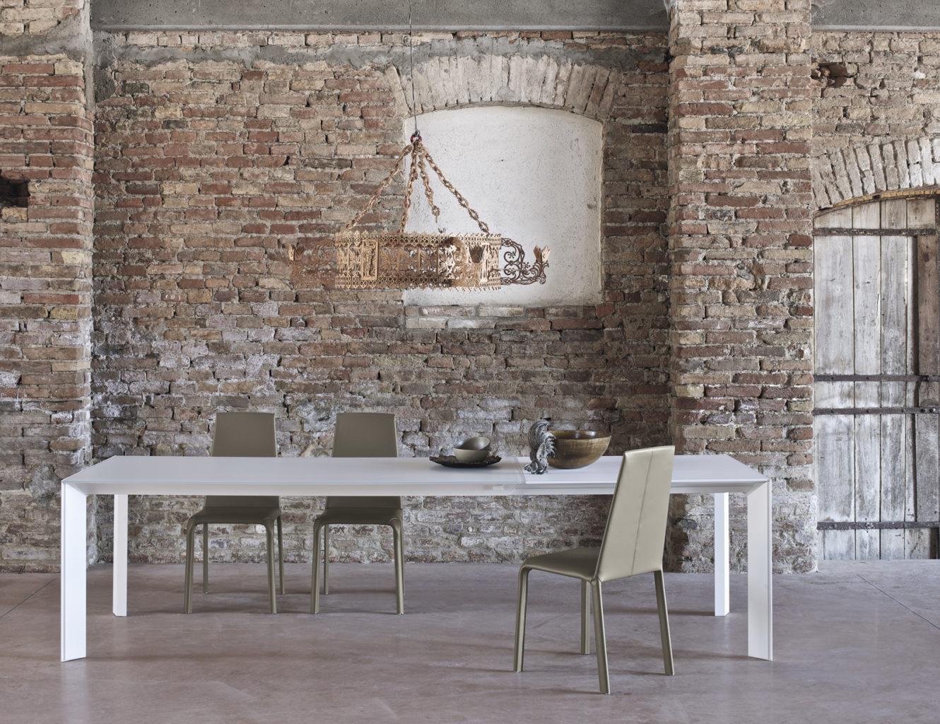 GENIO Rectangular tempered glass table