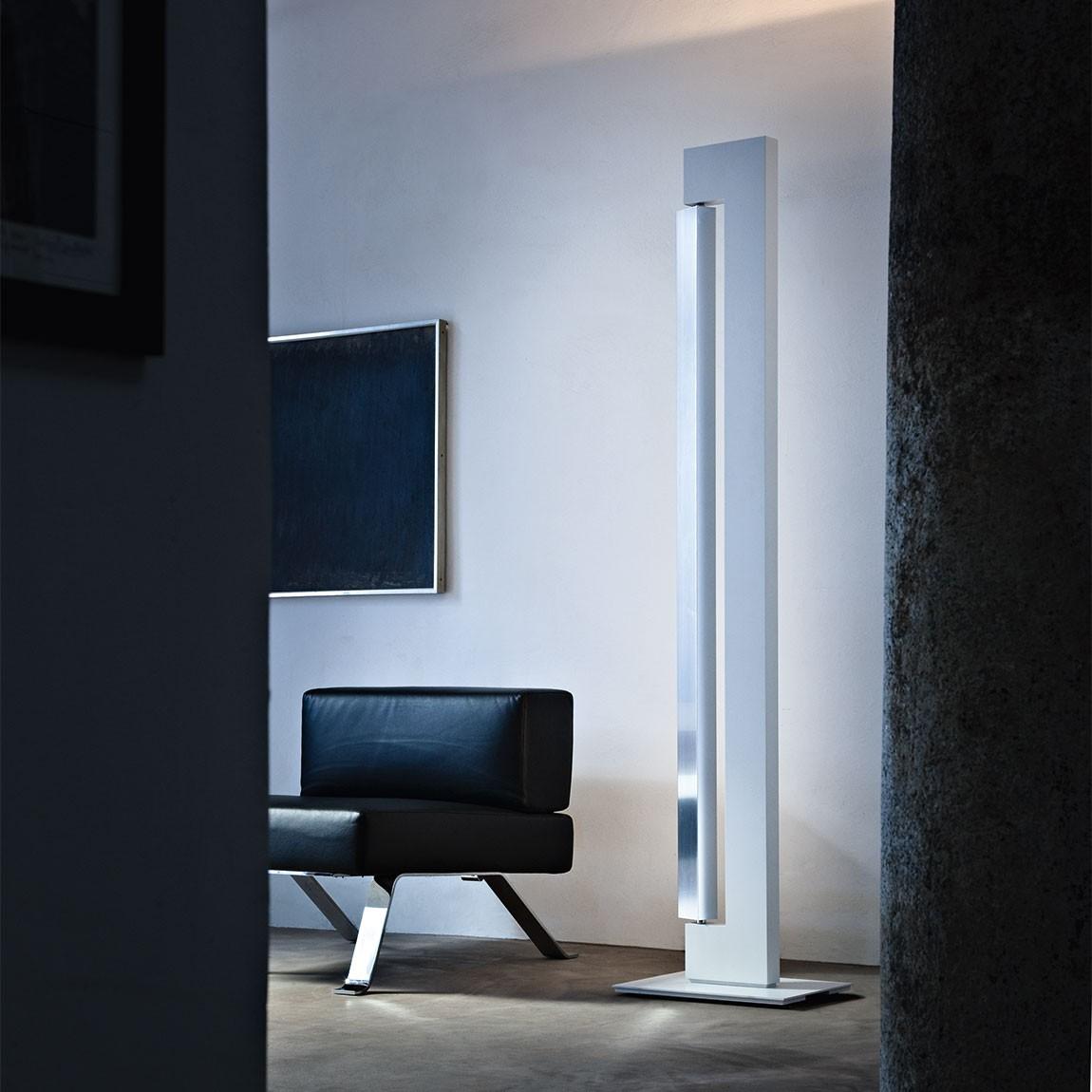 ARA Aluminium floor lamp