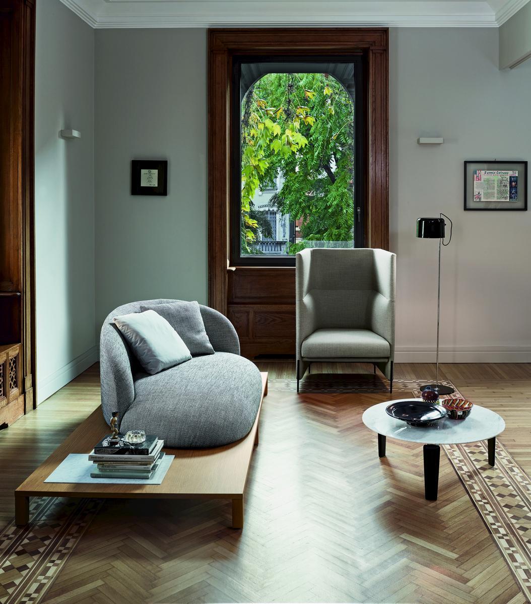 ALGON Upholstered high-back fabric armchair