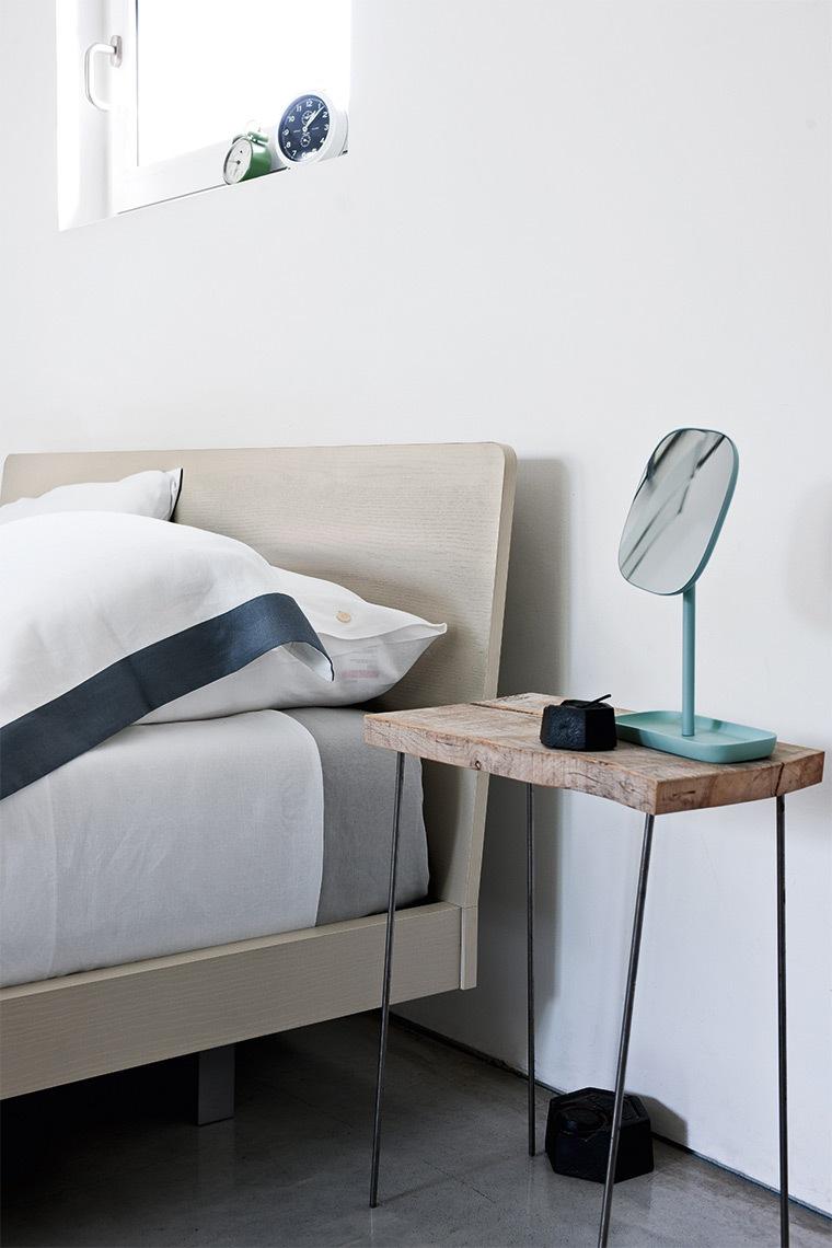 TEO Wood bed with upholstered headboard