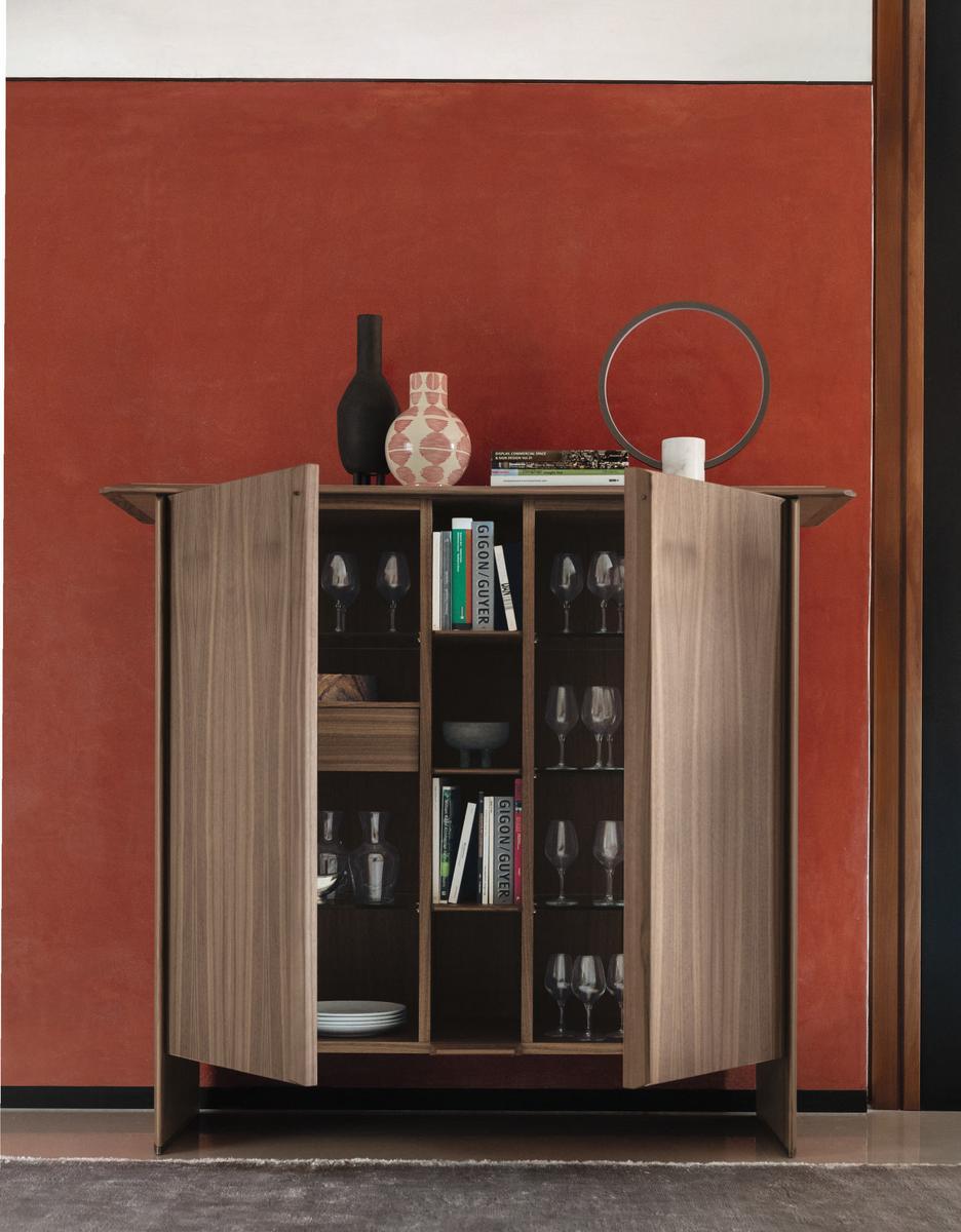 TAMOK Walnut highboard with doors