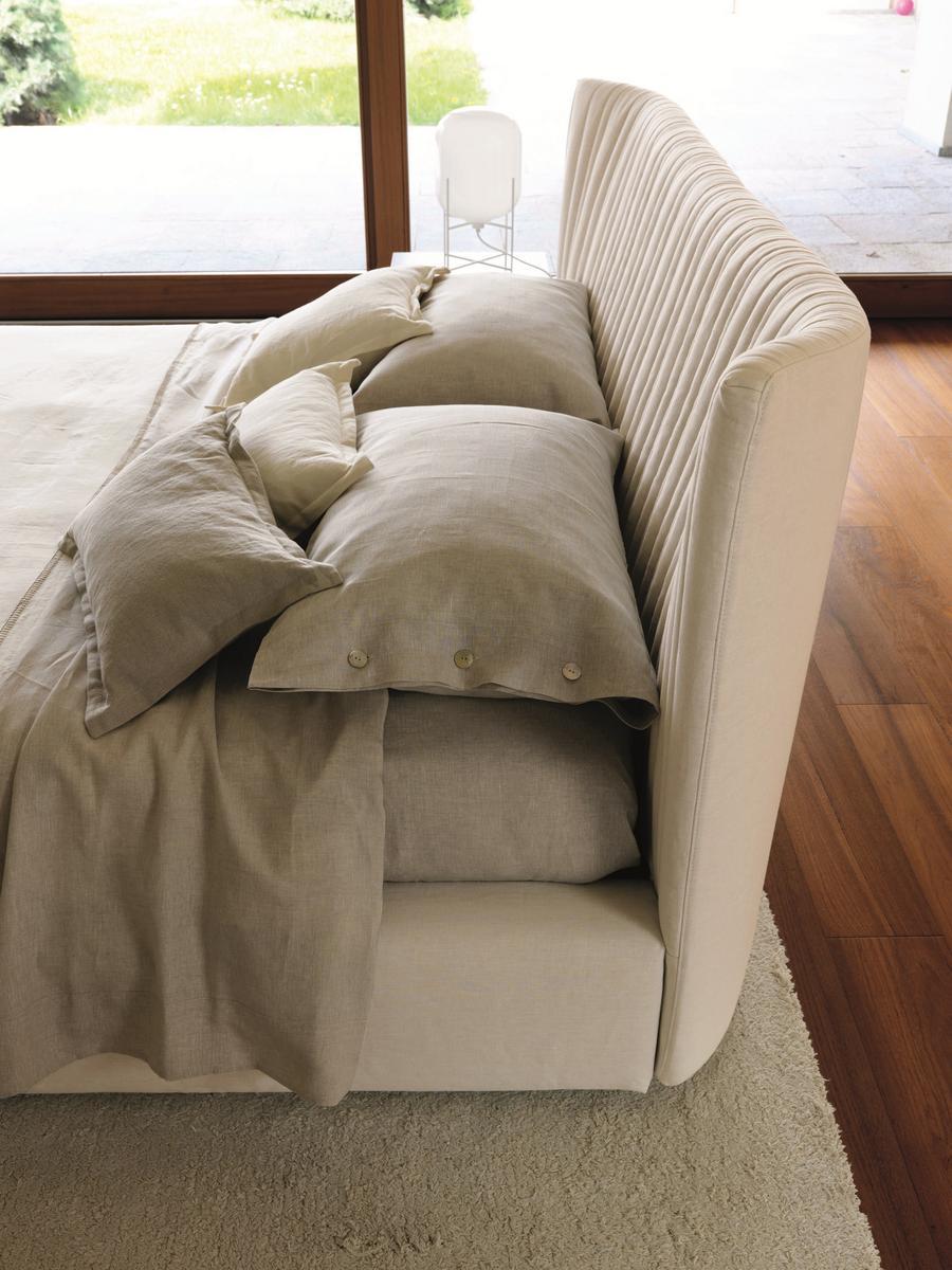 SHELLON IN Storage bed