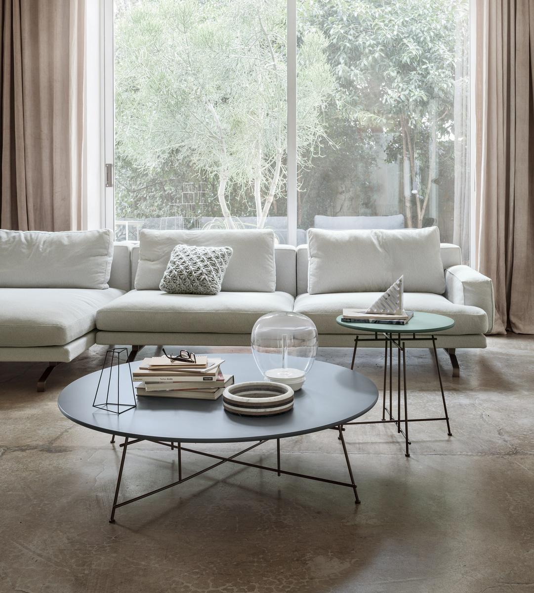 MR. ZHENG Oval wooden coffee table