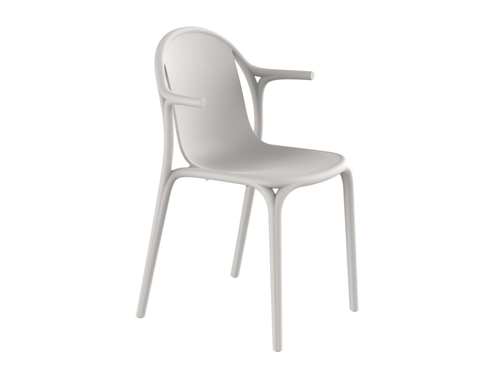 BROOKLYN Stackable garden chair with armrests
