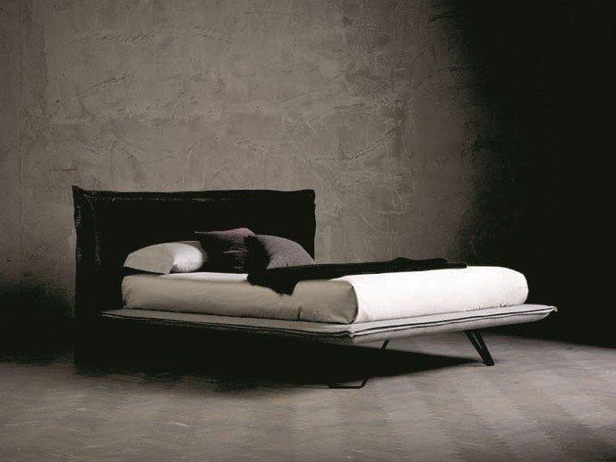 PEGASO RING 6 Upholstered double bed