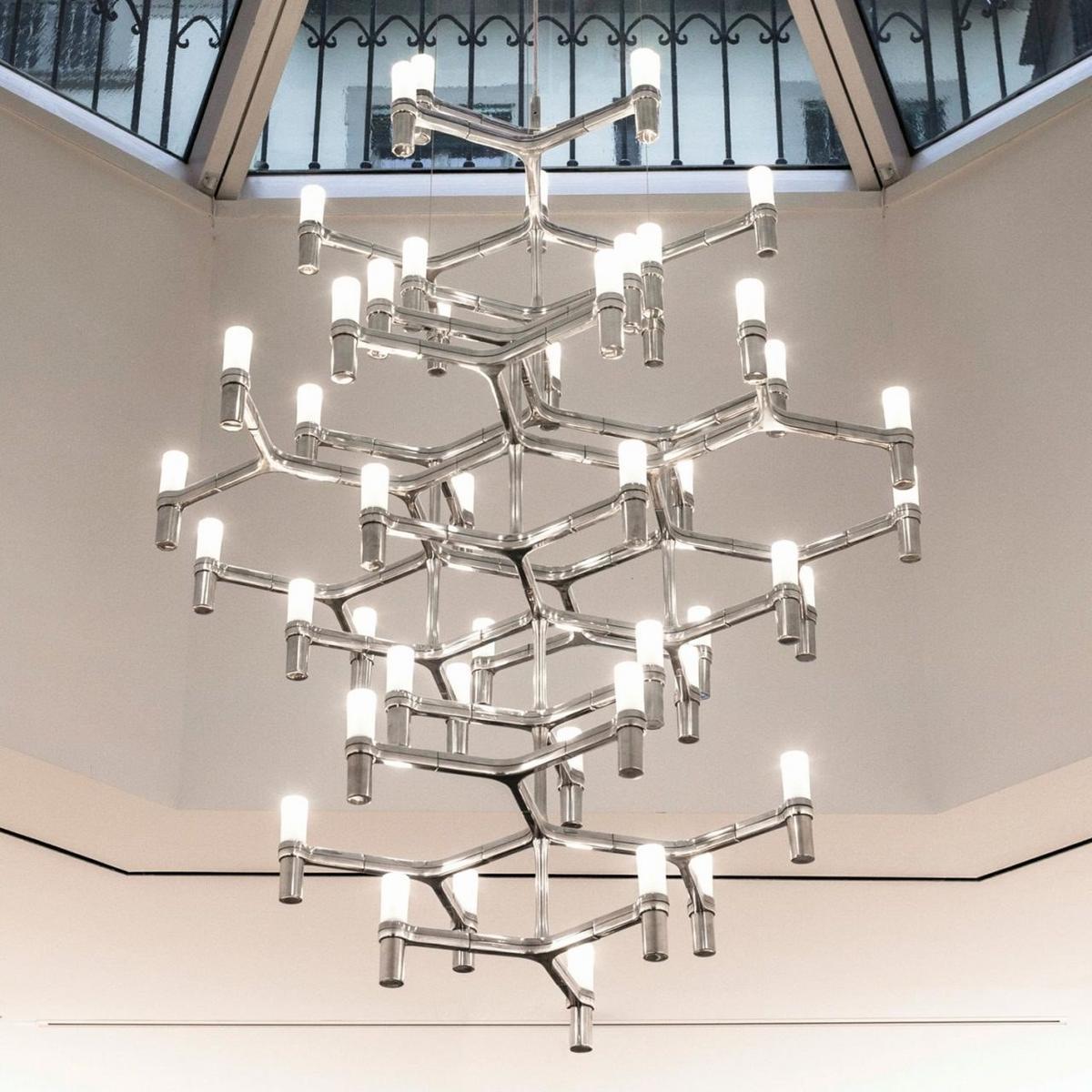 CROWN SUMMA Die cast aluminium chandelier