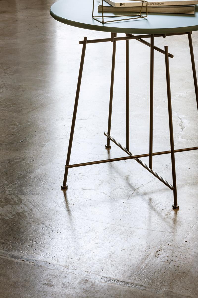 MR. ZHENG Oval wooden coffee table