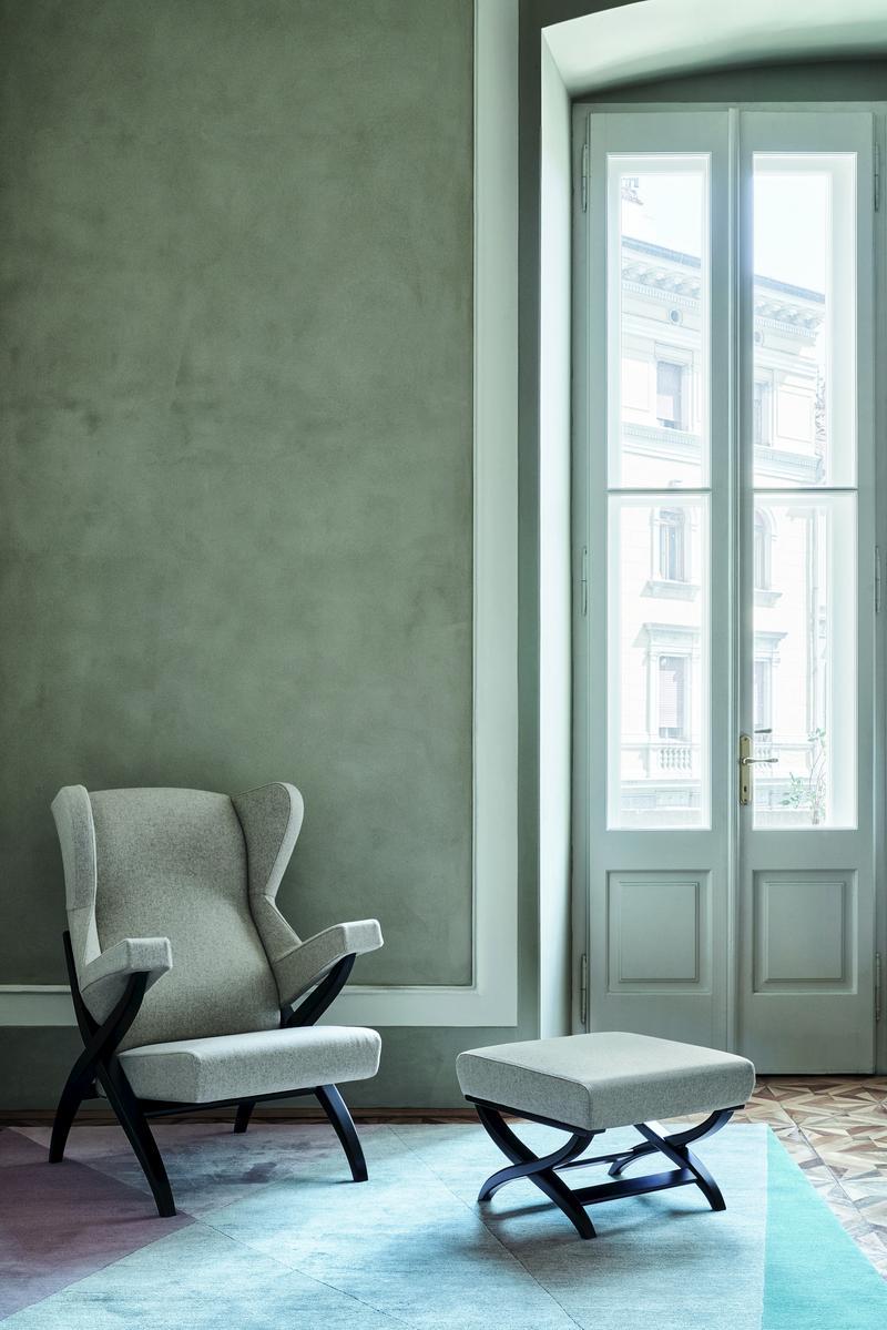 POUF Upholstered pouf