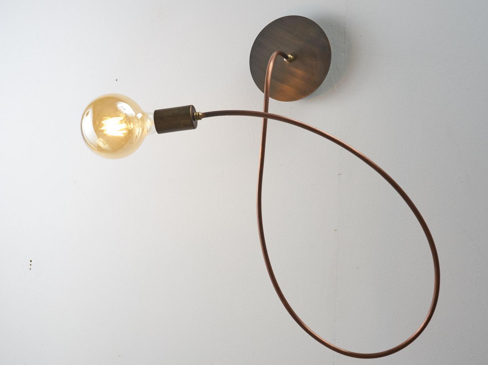 PATO Wall light with swing arm