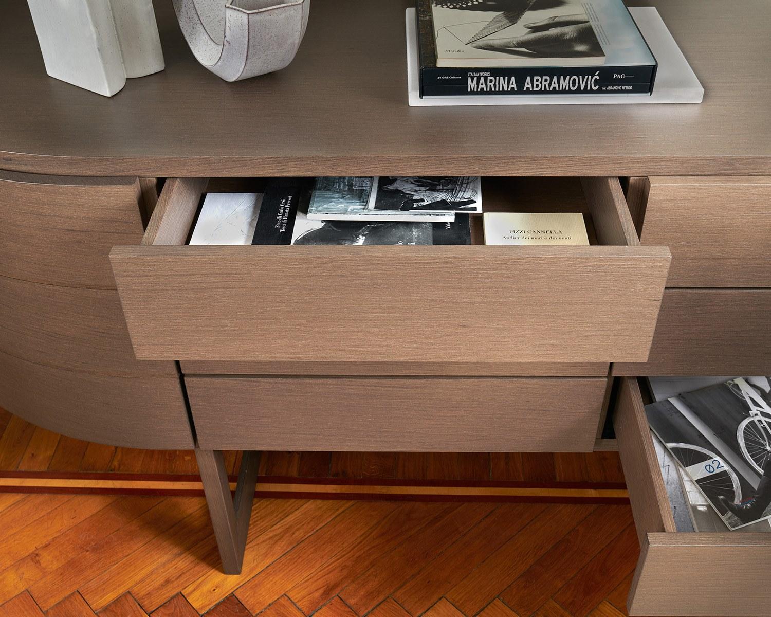 DIVA Oak sideboard