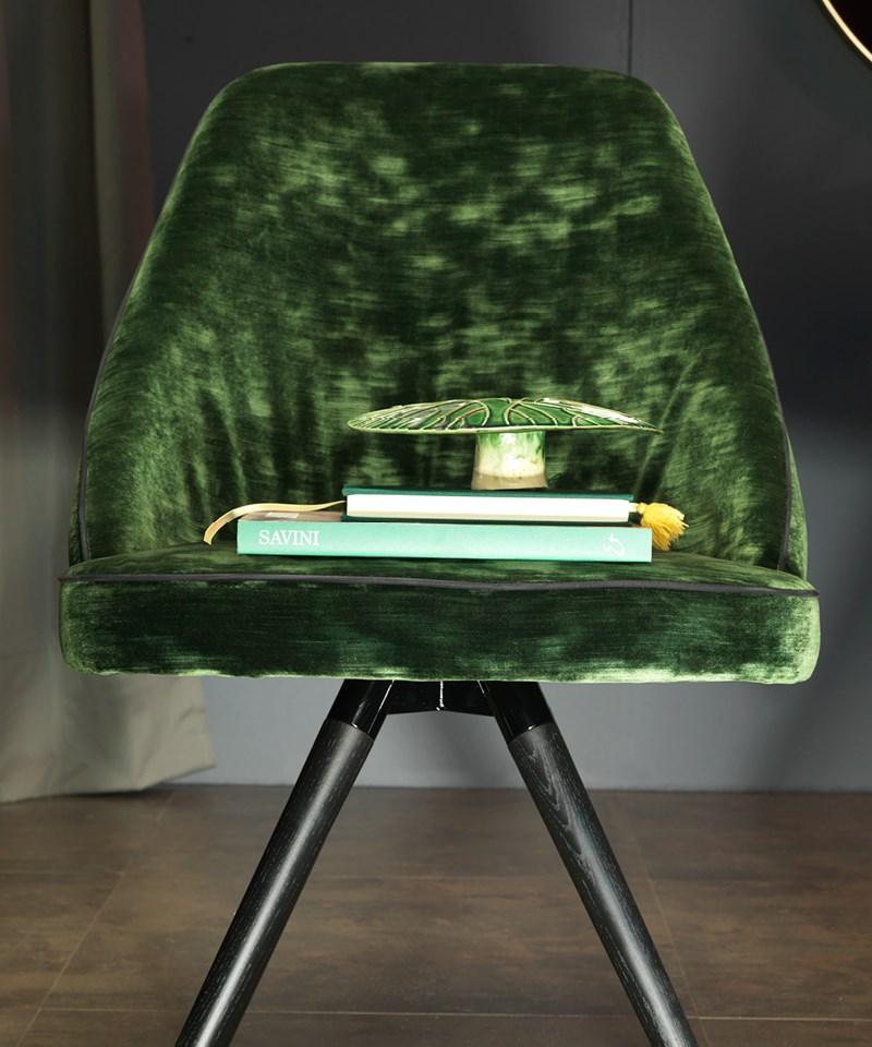 NEIL Upholstered velvet chair