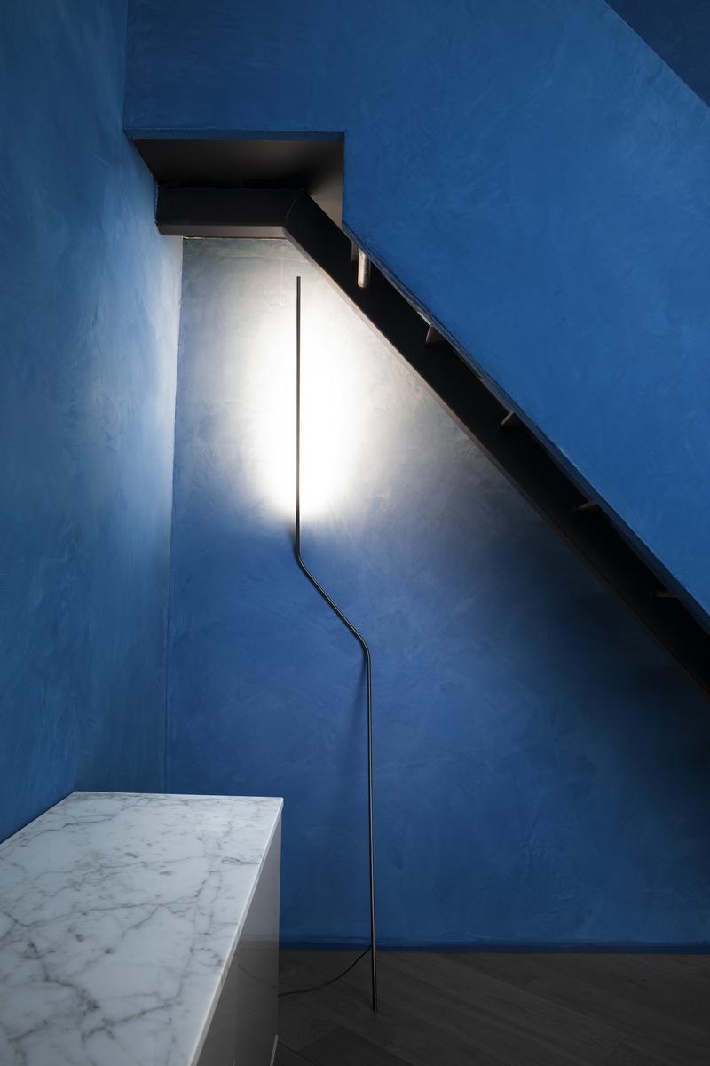 NEO LED adjustable floor lamp