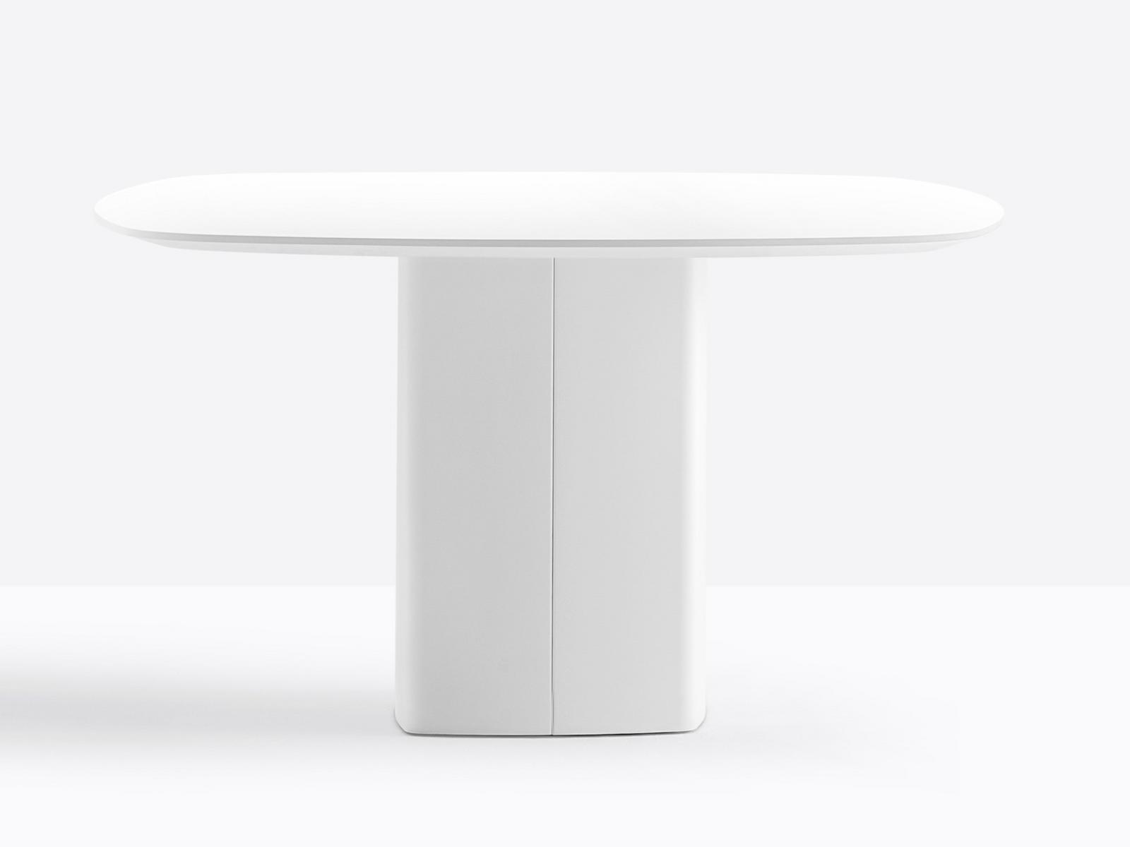 AERO TAE_130X130 Square steel table