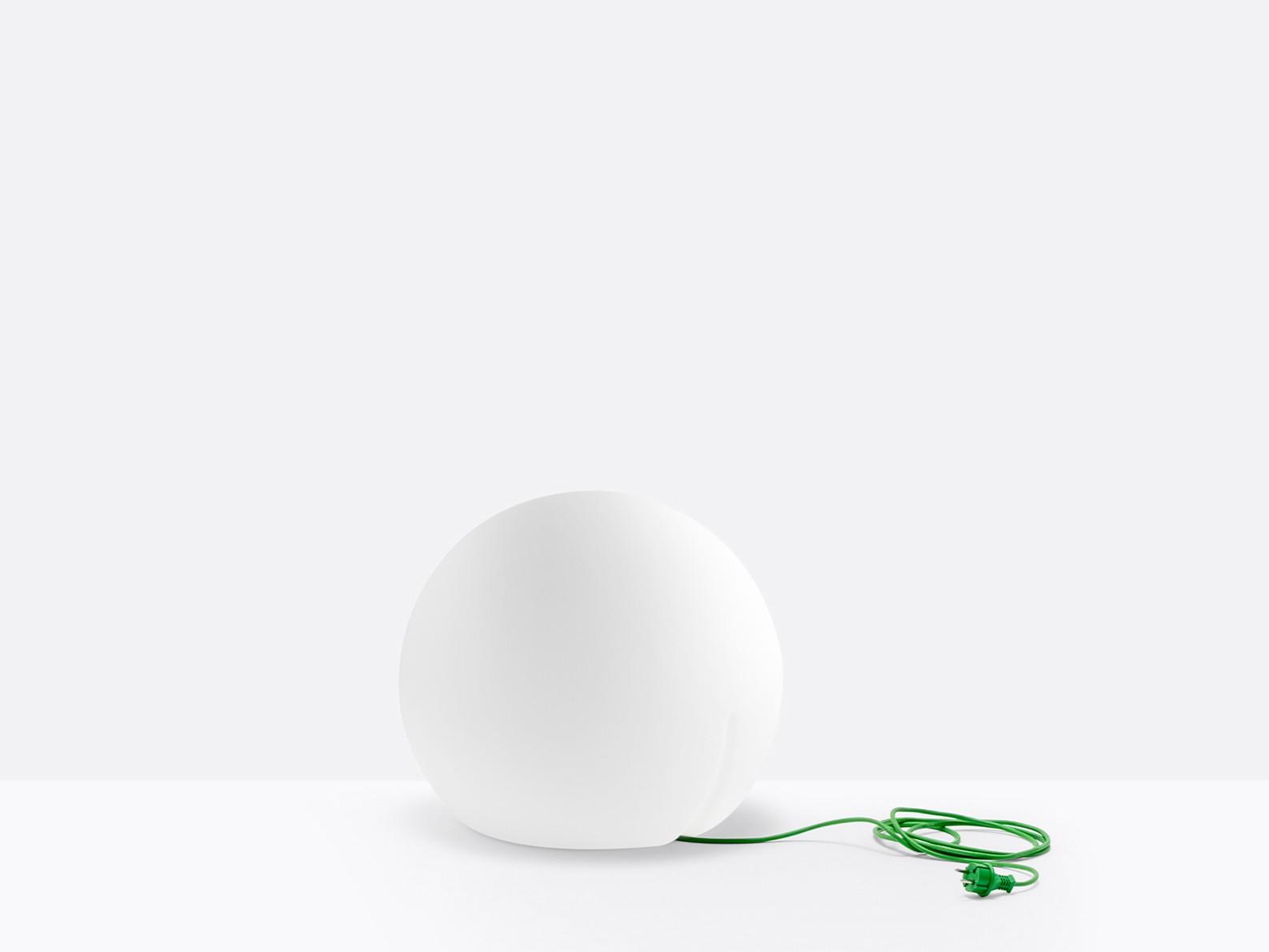 HAPPY APPLE 330E LED floor or suspension lamp in polyethylene