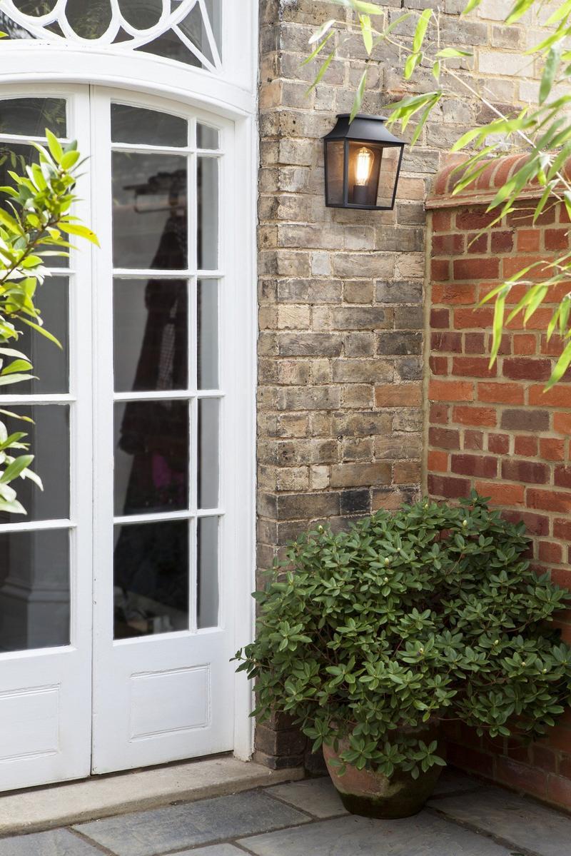 RICHMOND Glass and steel outdoor wall lamp with dimmer